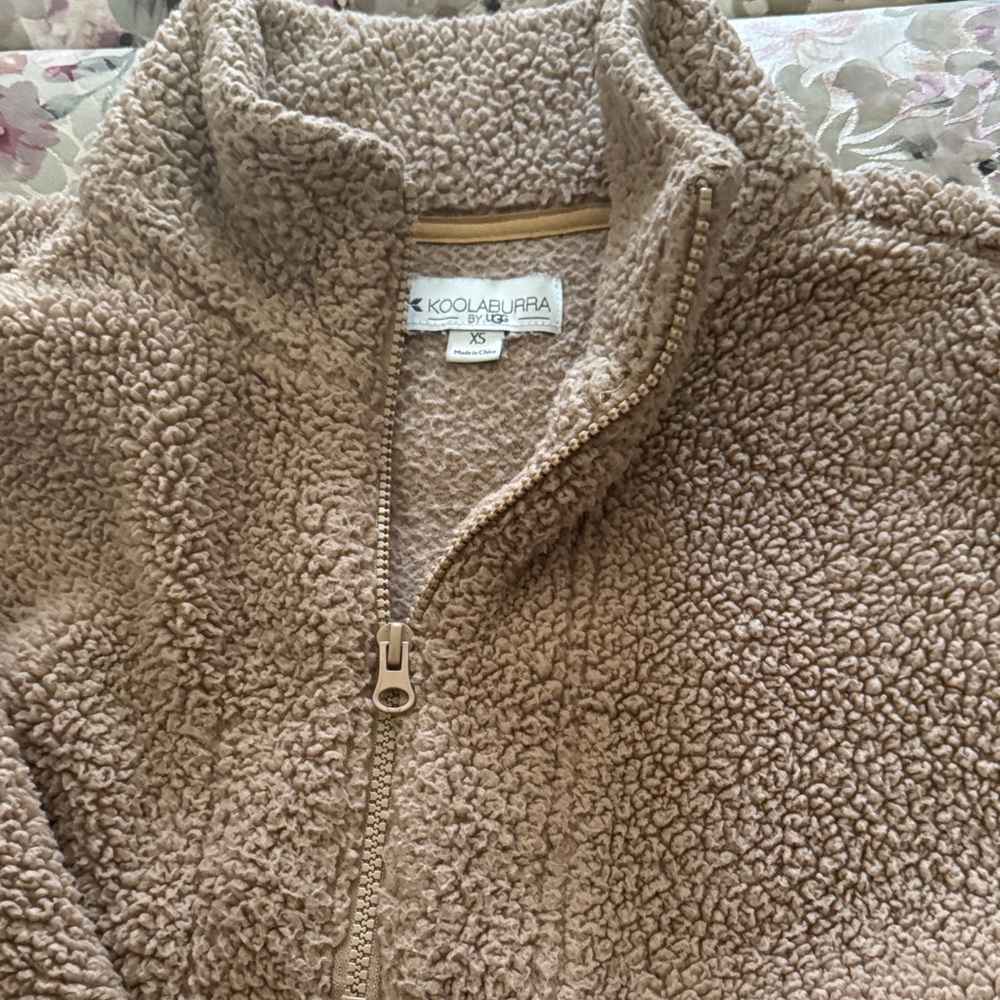 Koolaburra Cozy Sherpa Zip-Up Jacket in Tan